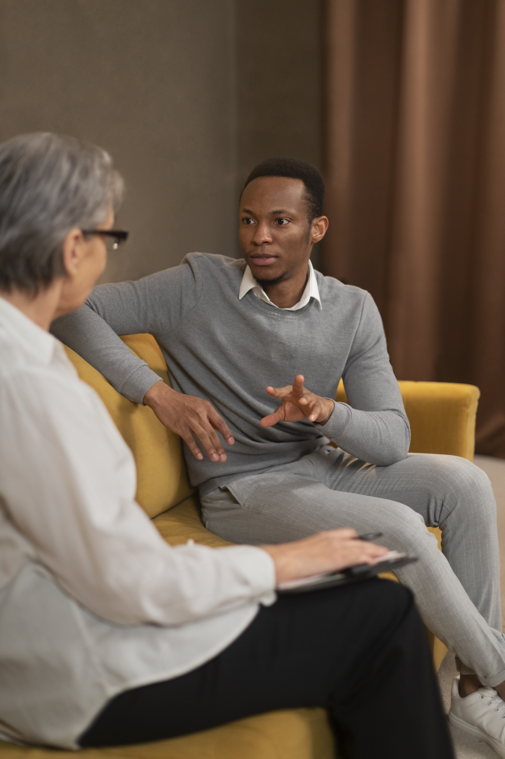 authentic scene young person undergoing psychological therapy (2) (1)
